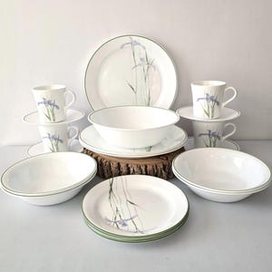 vintage Corelle Shadow Iris dinnerware: 21 piece set for 4 guests