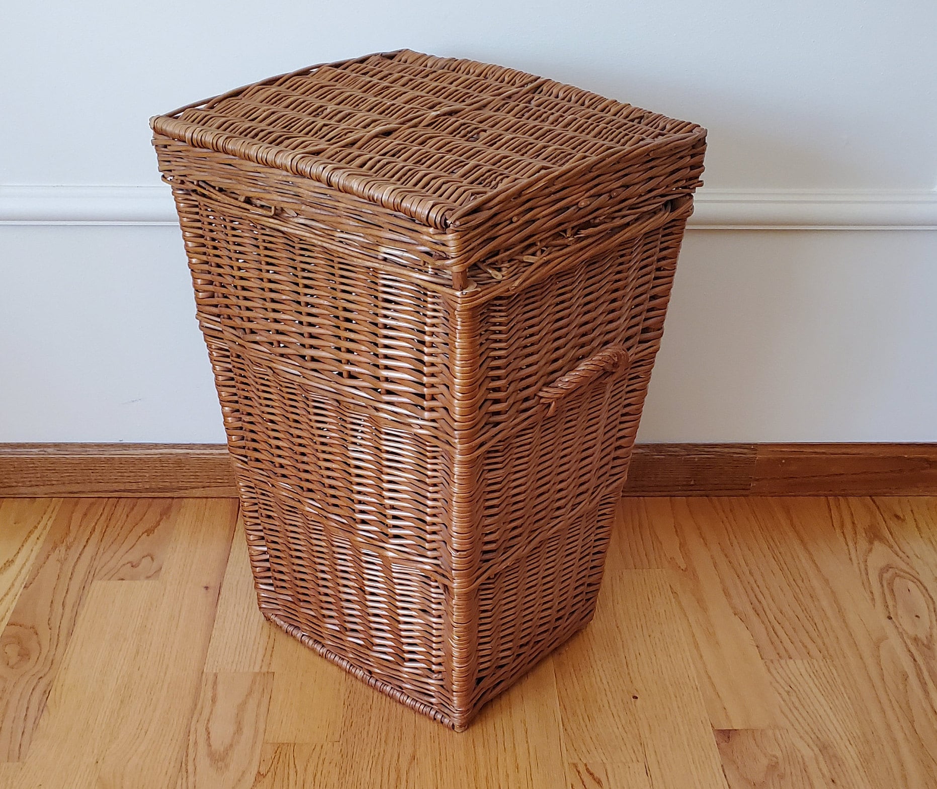 Vintage Wicker Laundry Clothes Hamper with Lid Etsy