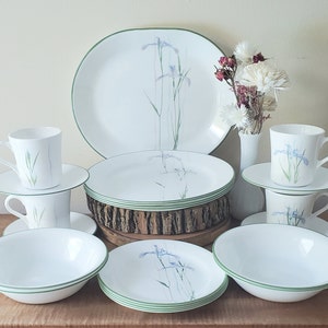 Vintage Corelle Shadow Iris Dinnerware 21 Piece Set for 4