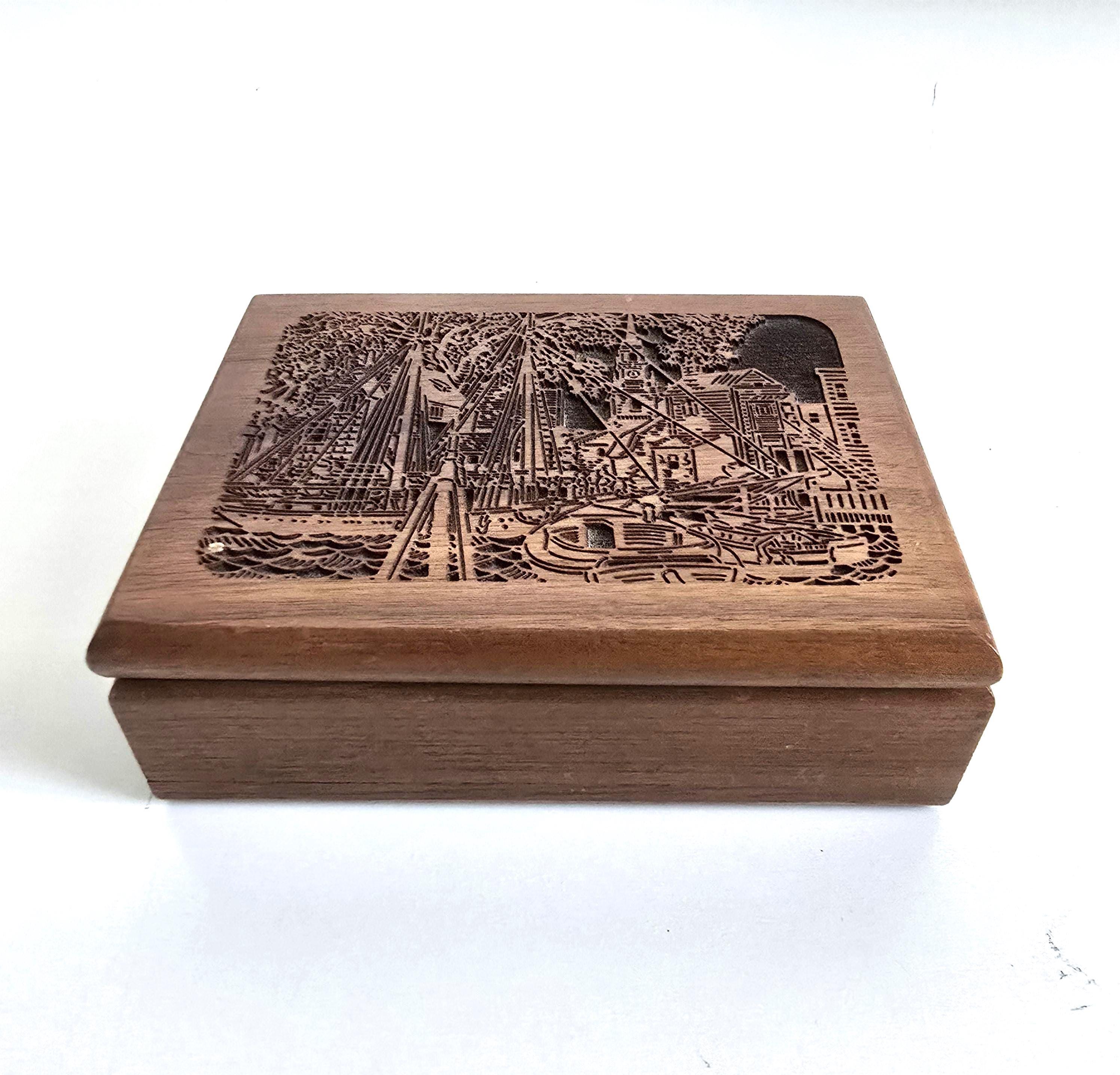 ANCIENNE BOITE DE cartes a jouer publicitaire en metal byrrh EUR 25,00