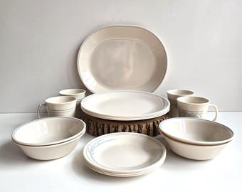 Vintage Corelle Blue Lily Dinnerware 17 Piece Set for 4 guests