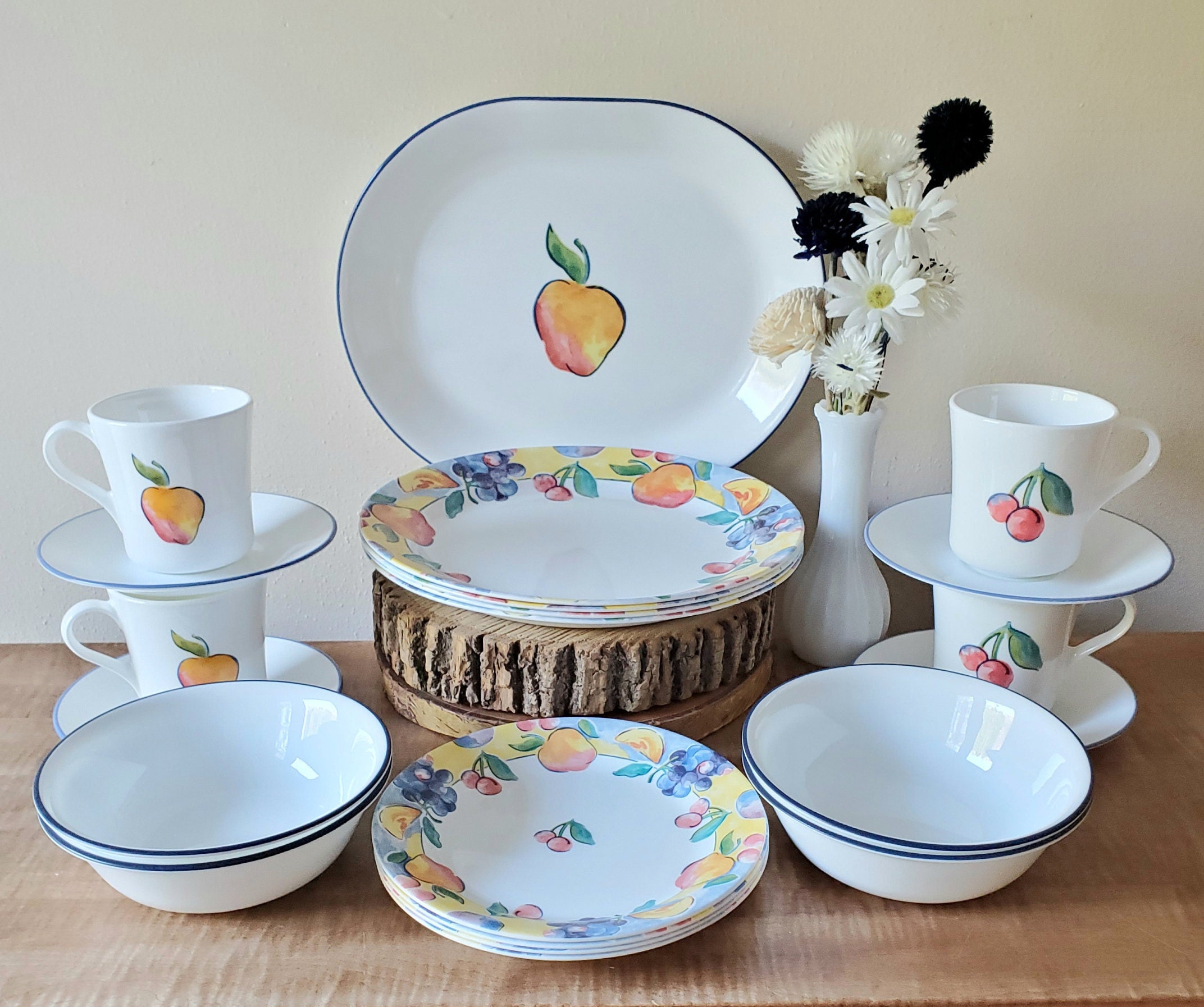 Vintage Corelle Fruit Basket Dinnerware: 21 Piece Set for 4 Guests