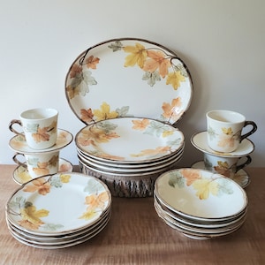 vintage Franciscan October CA USA dinnerware: 21 piece set for 4 guests