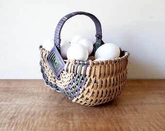 Vintage Baskets, Small Wicker Egg Basket