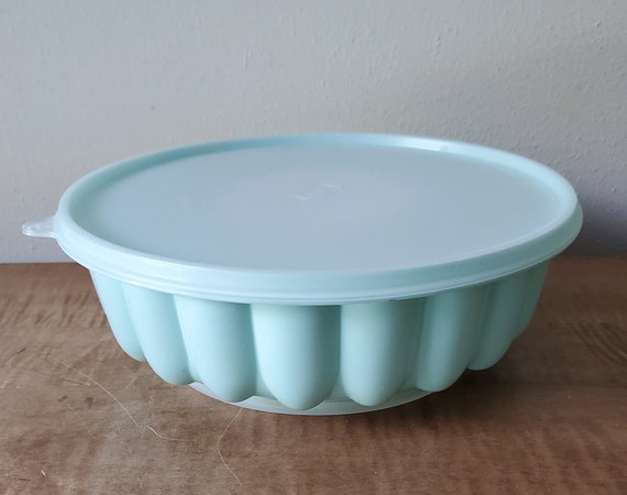 7 Piece Vintage Tupperware Jel-N-Serve Jello Mold Dome Tray Lid & 4 Tops 