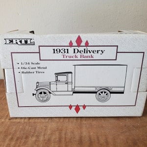 Budweiser Anheuser Busch 1951 Delivery Van Ertl 1/25 - Die-cast - NIB