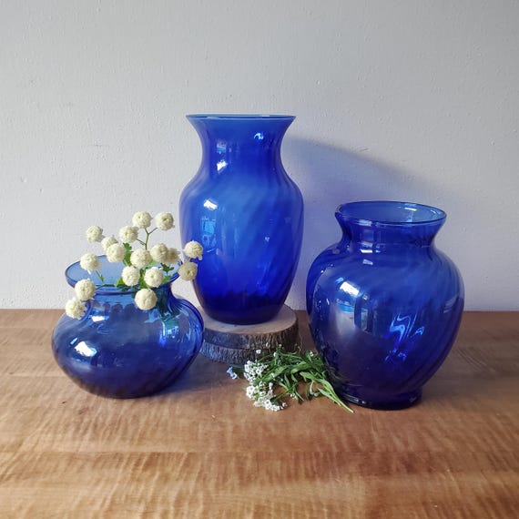 Vintage Indiana Glass Cobalt Blue Vases Illusions Optic Swirl Set