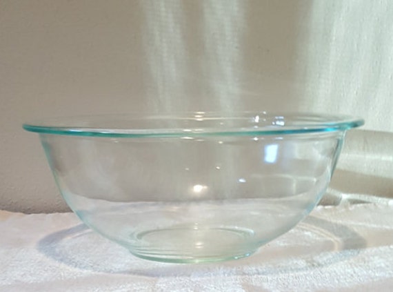 2 Quart Glass Mixing Bowl