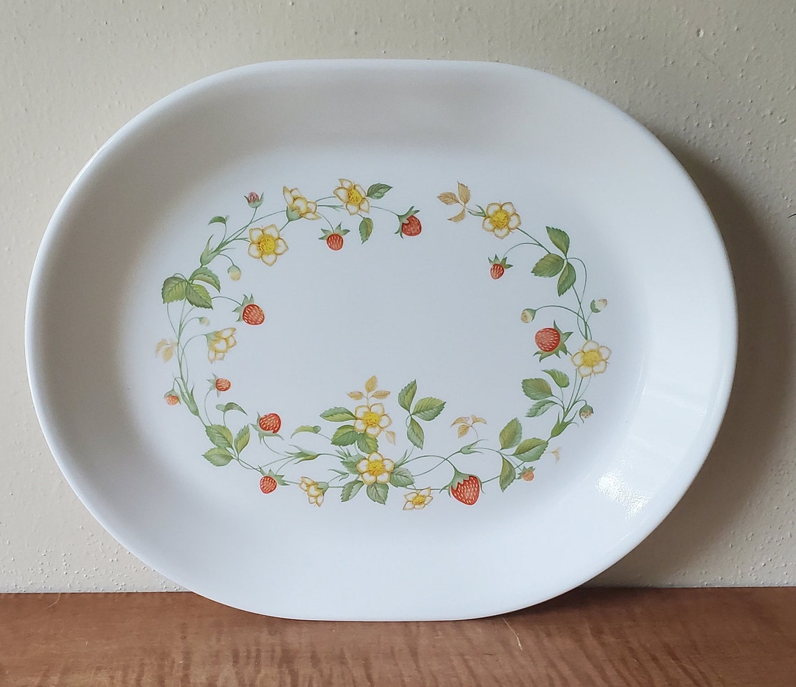 Vintage Corelle Strawberry Sundae Dinnerware 21 Piece Set for Etsy