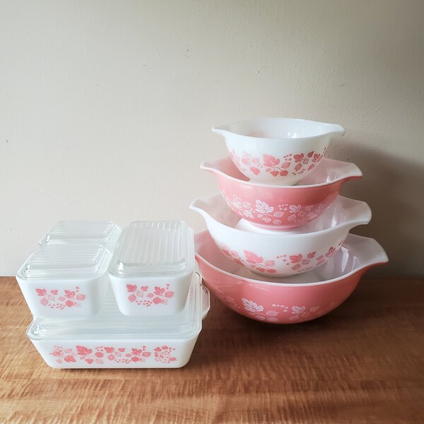 Pyrex Vintage Refrigerator Bowls - Etsy