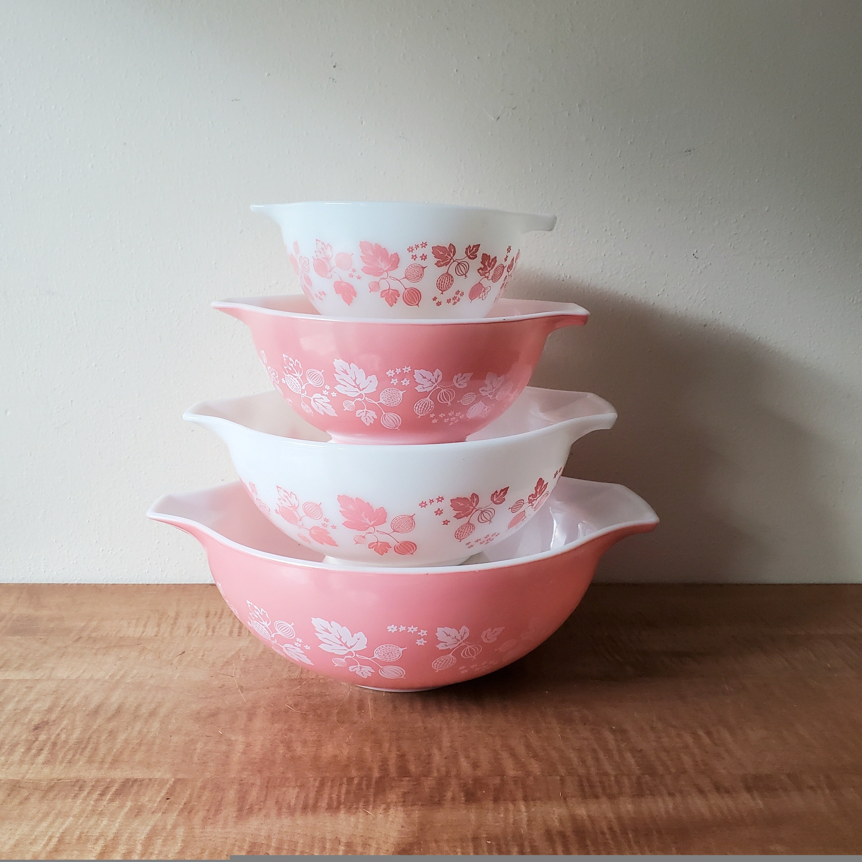 My Home and Garden: Pink Gooseberry Pyrex. My ultimate find.