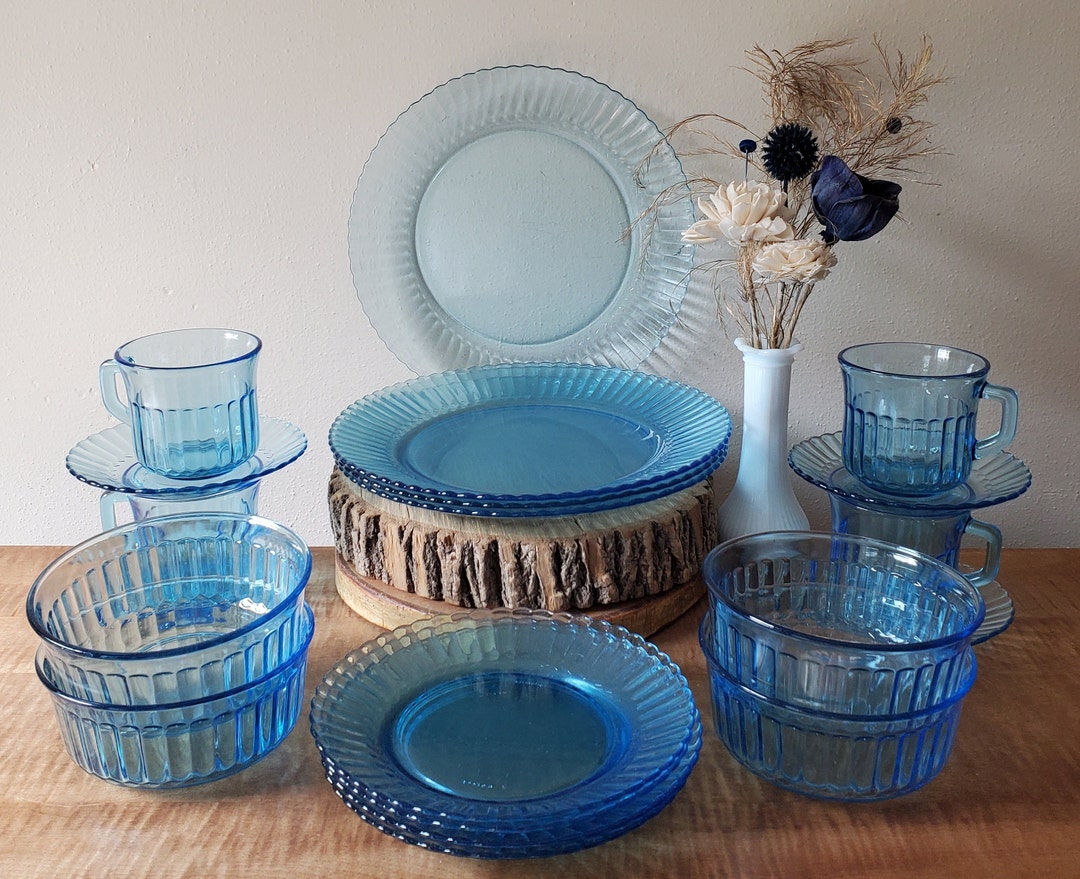 Vajilla vintage de cristal azul hielo, Fortecrisa, platos azul