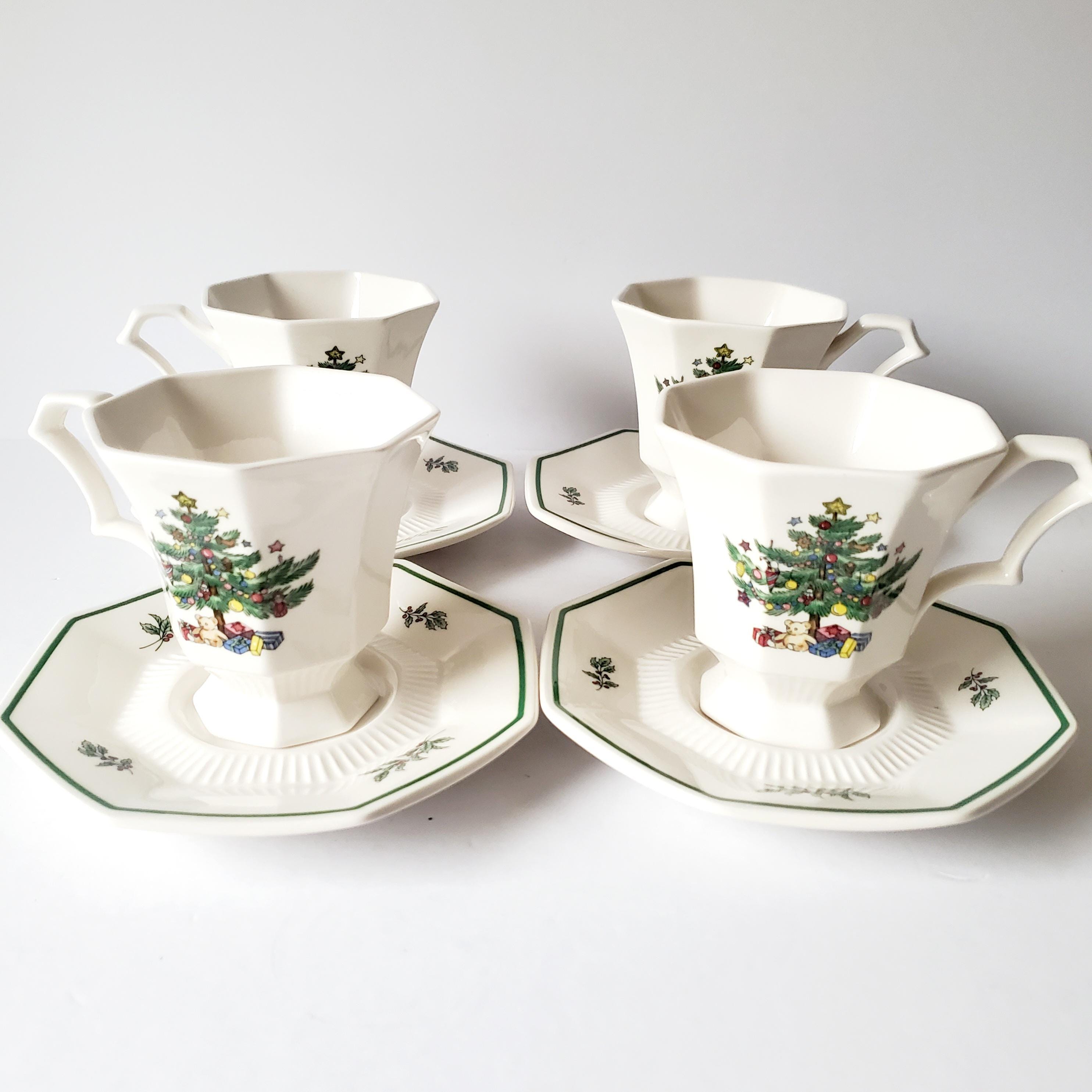 Nikko Christmastime China20 Piece Christmas Tree Dinnerware Set