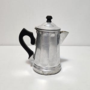 vintage aluminum coffee pot: individual size 1950s