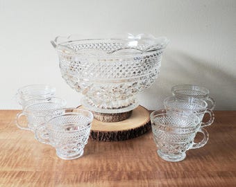 Vintage 1960 Holt Howard Santa Punch Bowl With Ladle and 8