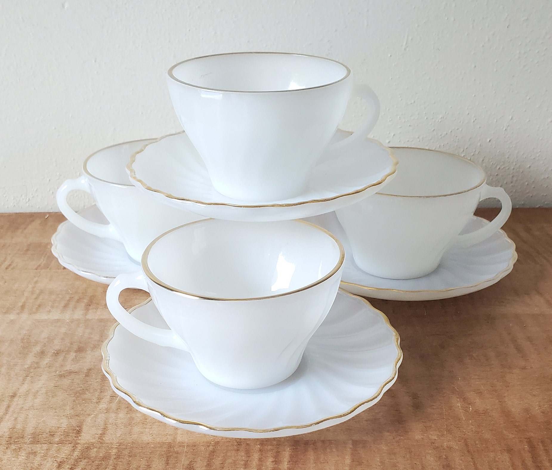 Vintage Fire King White Swirl Golden Shell Dinnerware 23 Pc