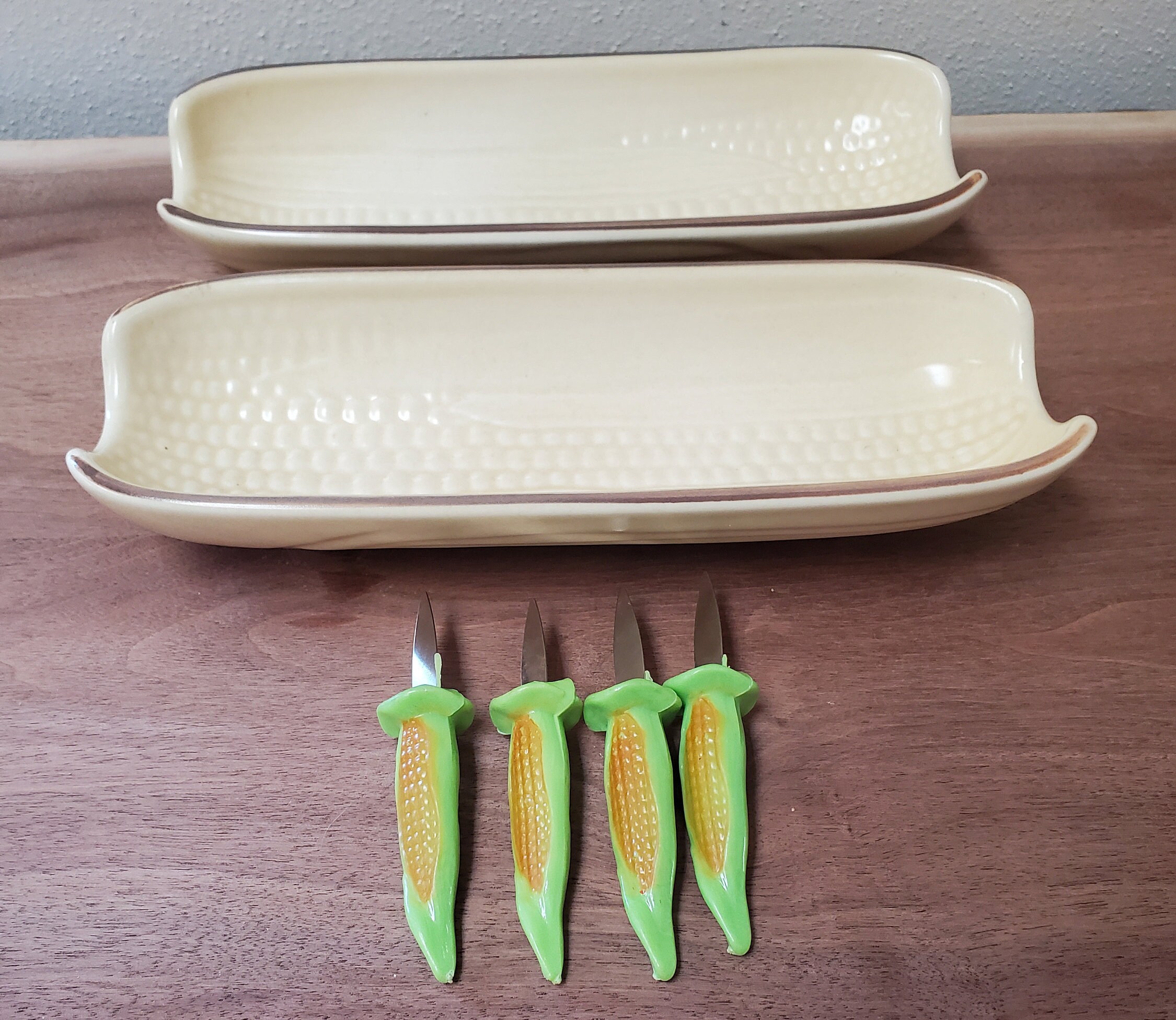 Vintage Corn Trays Holders Plates 2 Corn Cob Dishes 4 Boiled Etsy
