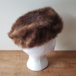natural brown Mink Fur Hat vintage winter beret 1950s 1960s mid century modern