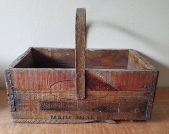 Vintage Wood Box, Antique Wood Crate with Handle, Primitive Wood Basket, Wooden Retail Store Crate, 13" x 9" Wood Crate