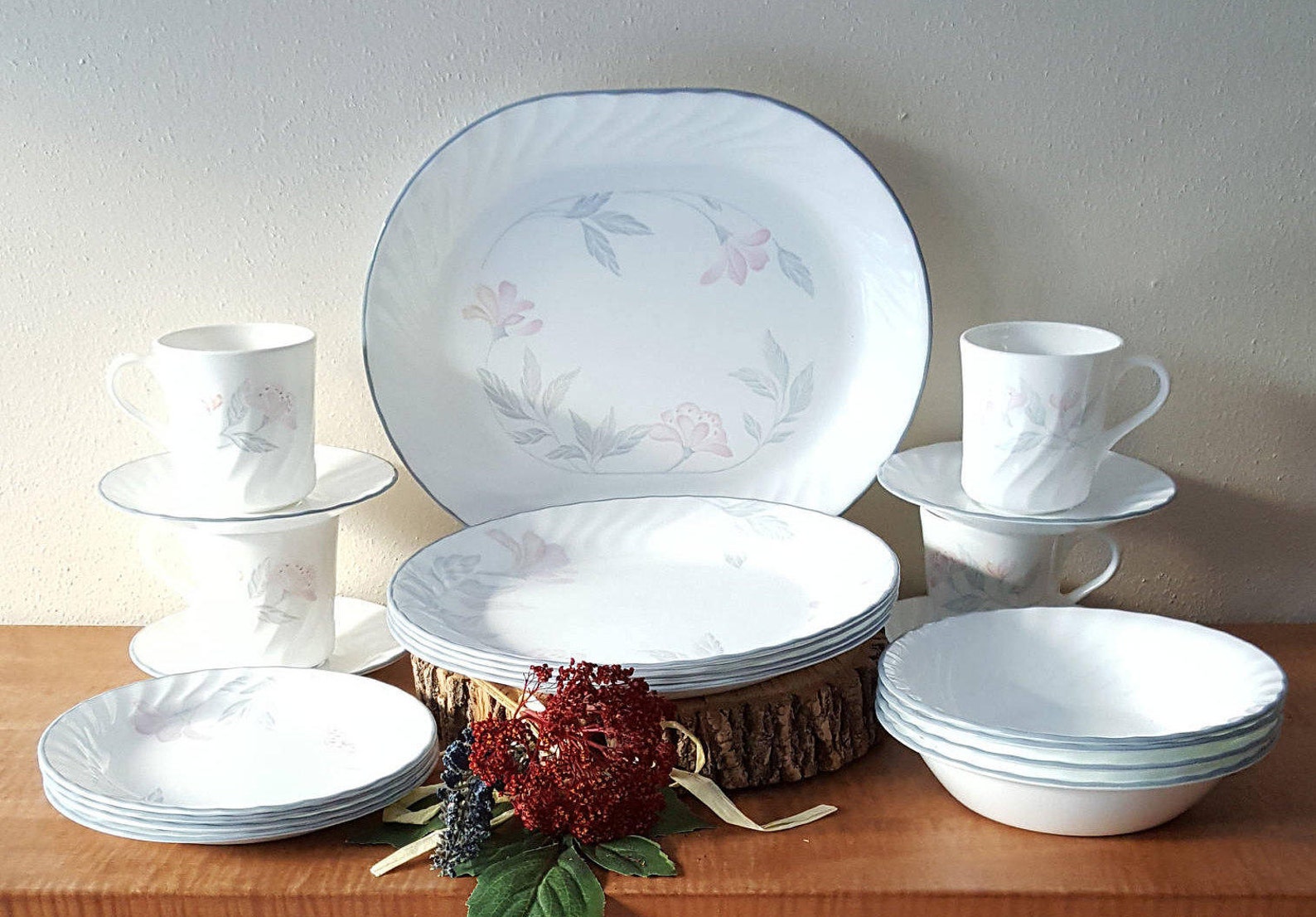 Vintage Corelle Pink Trio Dinnerware 21 Piece Set for 4 Etsy