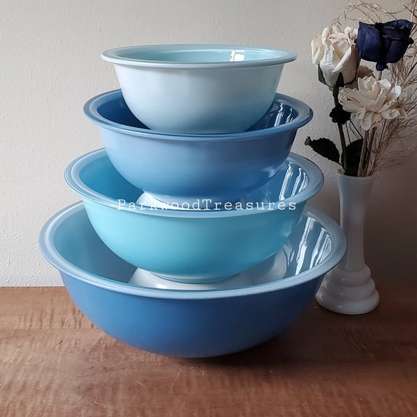 Vintage Pyrex Moody Blues Mixing Bowl Set