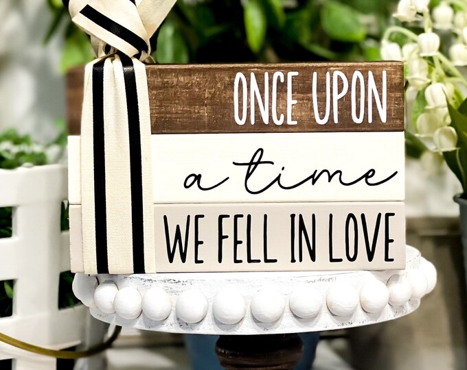 Wedding Table Decor: Charming Wood Sign for Your Special Day - Rustic Farmhouse Decor