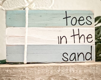 Farmhouse Mini Wood Summer Book Stack, Summer Tiered Tray Decor, Beach House Decor, Summer Tray Decor, Toes in the Sand