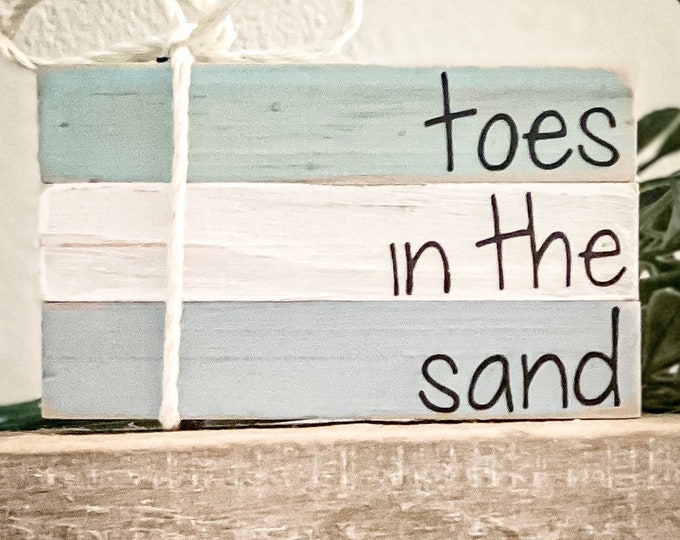 Farmhouse Mini Wood Summer Book Stack, Summer Tiered Tray Decor, Beach House Decor, Summer Tray Decor, Toes in the Sand
