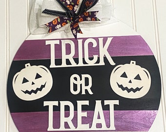 Halloween Door Sign, Wood Round Door Hanger, Fall Front Door Wreath, Halloween Front Porch Decor, Halloween Decoration, Halloween Wreath