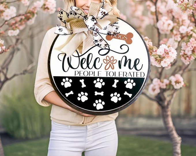 Paw Print Dogs Welcome Sign, Front Porch Decor, Dog Mom Sign, Funny Dog Welcome Door Hanger, Front Door Decor Modern, Front Door Sign
