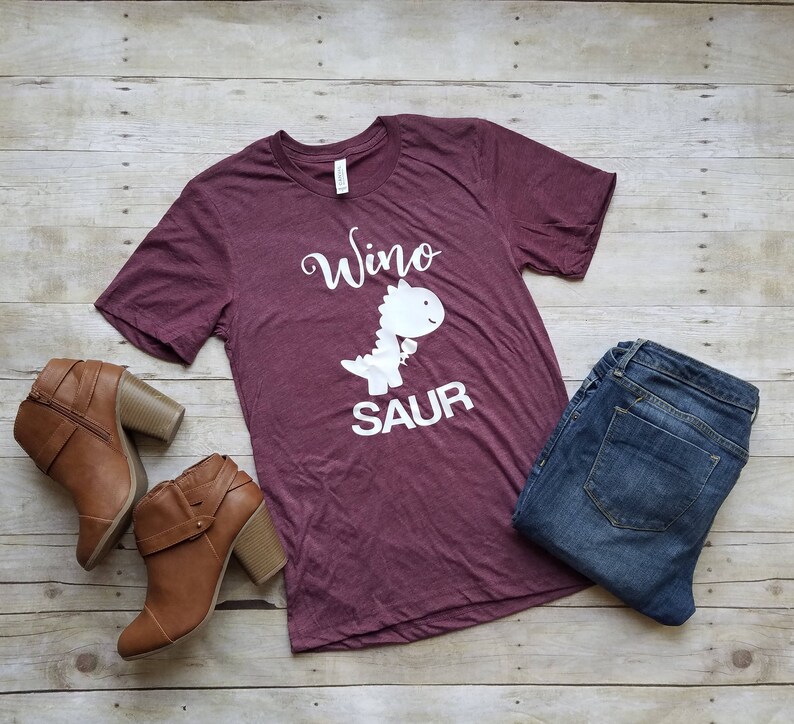 Winosaurier Shirt Wein Shirt Weinbuch Weinverleumung Geschenk Für Sie Trink Shirt Geburtstagsgeschenk Winosaurier Dinosaur Wein Trendy Graphic Tee - 