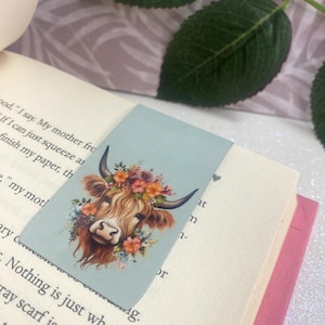 Floral Highland Cow Magnet Bookmark