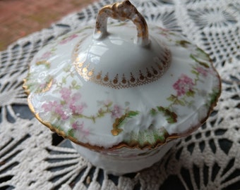 Vintage limoges france roses and gold trim covered small dish elegant roses and leaves scallop edge for sugar or treats