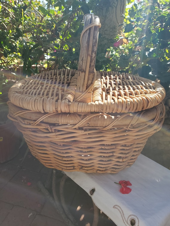 Vintage wicker picnic or handwork basket charming 