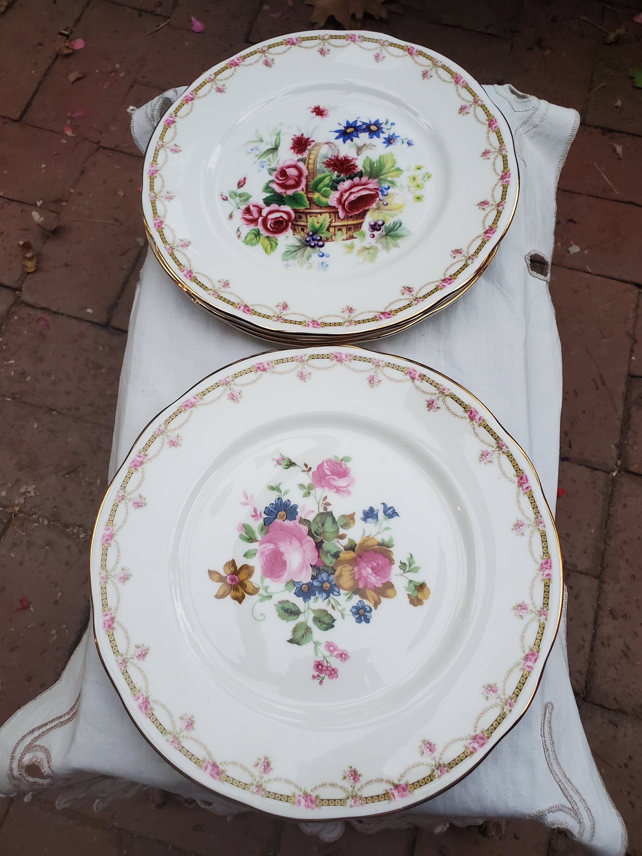 Plates Kitchen & Dining Vintage set of six Dutchess Bone China England