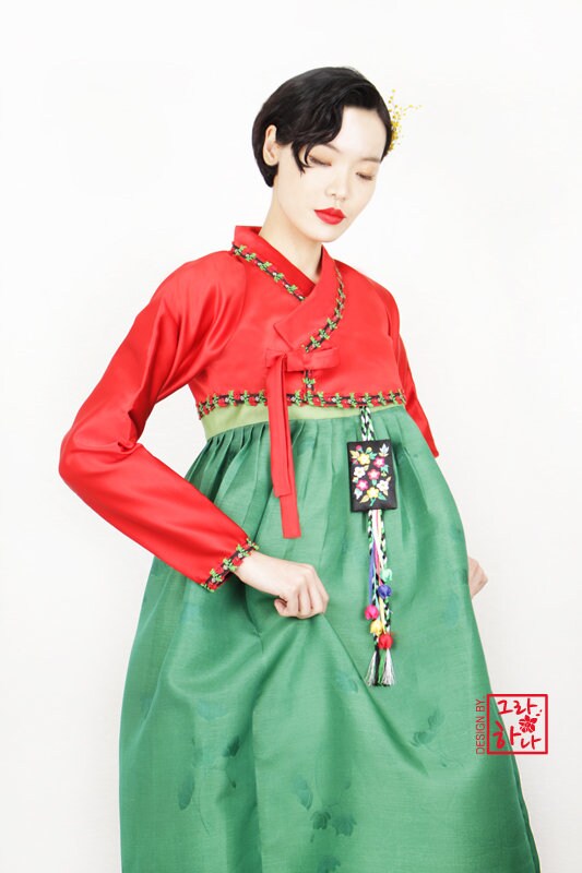 Green and Red Roses Hanbok Set - Etsy
