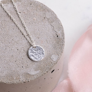 Silver disc necklace, Delicate Silver Necklace, Hammered Disc Necklace, Dainty Necklace, Silver Coin Necklace, UK Jewellery