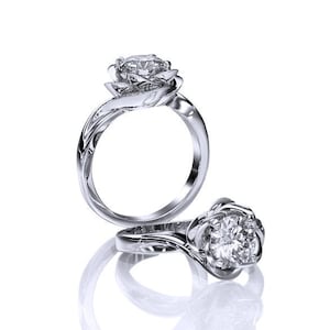 Luvia - Flower Engagement Ring -