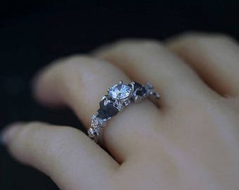 St ivy skull engagement ring deals