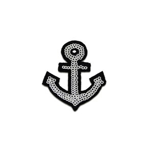 Op de afbeelding: Zwarte anker-vormige pailletten patch. De patch heeft een zwarte viltbasis met zilveren pailletten die de vorm omlijnen. Het ankerontwerp is een klassiek nautisch symbool, geschikt voor diverse knutselprojecten.