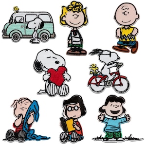 Peanuts © Snoopy Set 8 pieces - Iron On Patches Adhesive Emblem Stickers