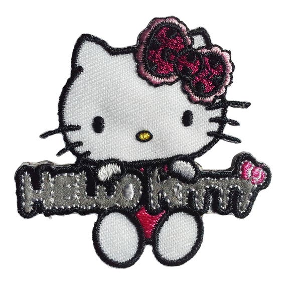 Pyjama bébé Hello Kitty Rose avec prénom brodé 