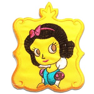 Aufnäher / Bügelbild - Schneewittchen - gelb - 8.2 x 10.3 cm - Patches Aufbügeln