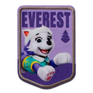 Op de afbeelding: Een rechthoekige patch met Everest, een stripfiguur, in een paarse en teal outfit. De patch heeft de naam "EVEREST" in grote paarse letters bovenaan. Een kleine paarse boom staat aan de rechterkant van de patch.