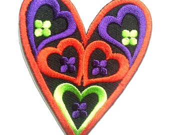 Iron on patches - heart love - red - 6.2x7.9cm - Application Embroided badges