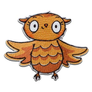 Puede incluir: Un búho de dibujos animados con ojos grandes y una amplia sonrisa. El búho es marrón y naranja con un cuerpo estampado. El búho tiene las alas extendidas.