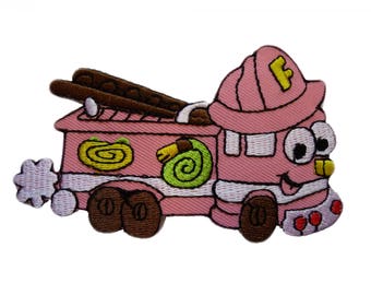 Aufnäher Bügelbild Feuerwehrauto Kinder Baby pink/rosa -6,1 x 10,4cm Patch Aufbügler Applikationen zum aufbügeln Applikation Patches Flicken