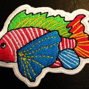 Aufnäher / Bügelbild - Fisch Tier - blau - 7,5 x 5,3 cm - Patch Aufbügler Applikationen zum aufbügeln Applikation Patches Flicken