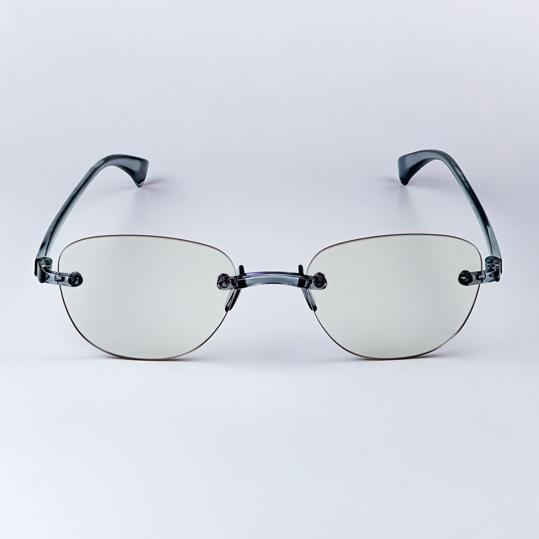 Occhiali anti luce blu realizzati in Italia: leggeri, flessibili