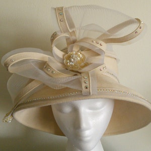 Off White Wool Felt Horsehair bow Hat,Sequin Appilque,Wedding Hat,Kentucky Derby Hat,Church Hat,Tea Party Hat